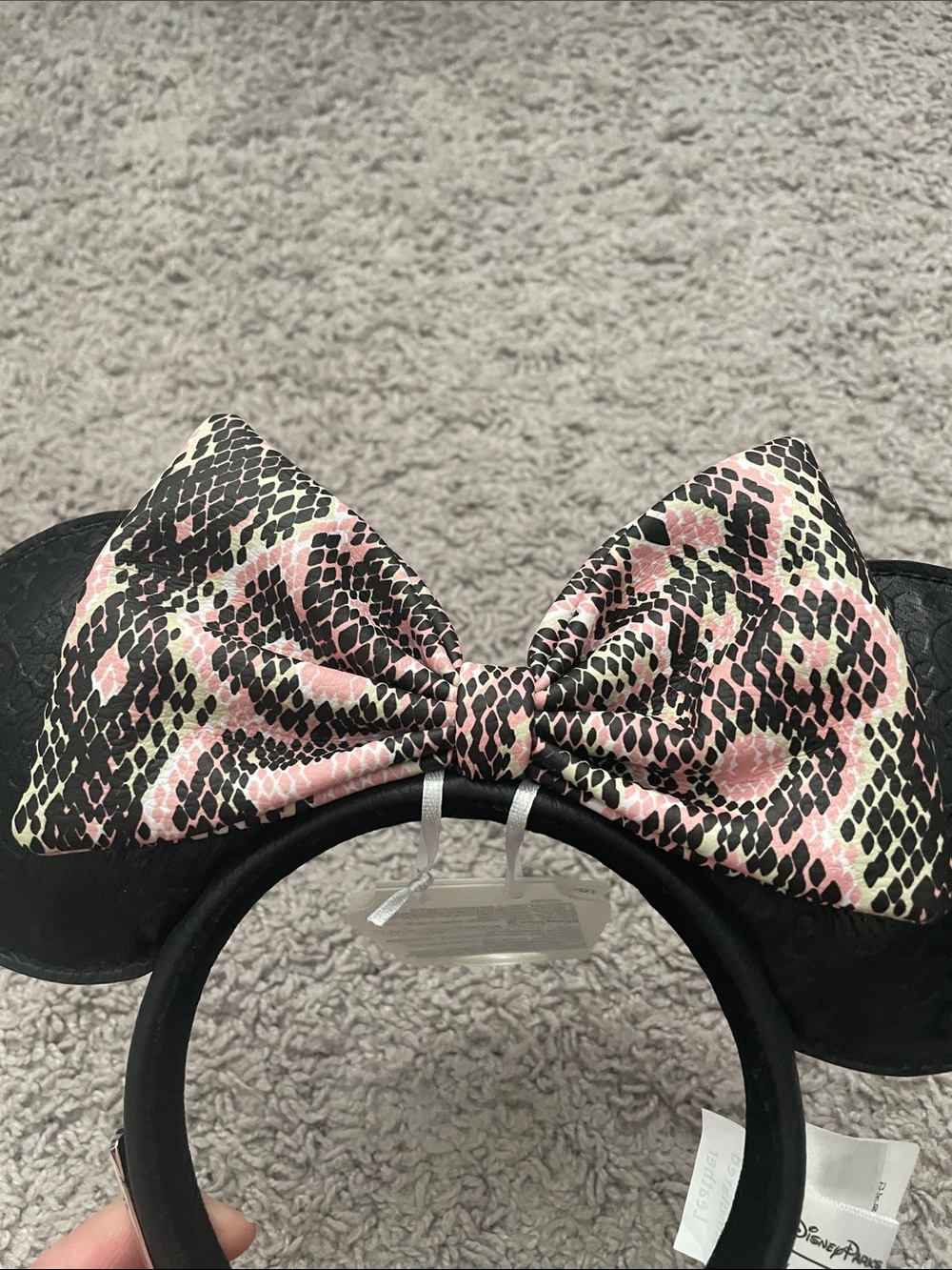 Disney Loungefly Black Minnie Mouse Ears with Pink Snake-Print Bow - Picture 5 of 7